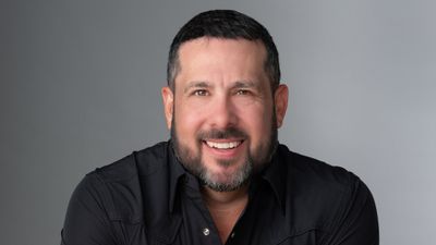 Steve Treviño Family Man Tour