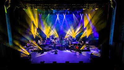 Mannheim Steamroller Christmas, By Chip Davis - Green Tour