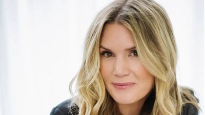 Meghan Quinn on Tour!