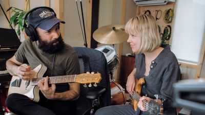 Pomplamoose (18+)