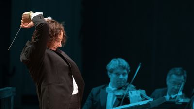 Stutzmann Conducts Tchaikovsky